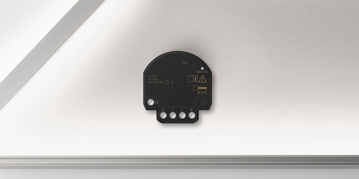 JUNG HOME Jalousieaktor Mini bei Elektro Heinrich Seib GmbH in Hanau
